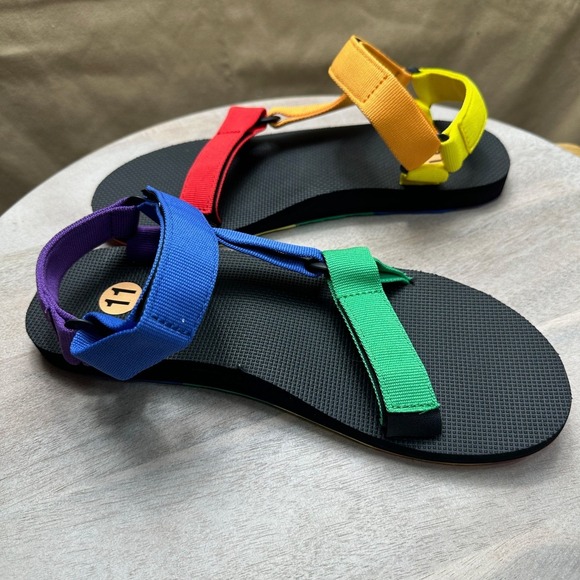 Teva Original Universal Pride Rainbow Sandals Mens 11 Multi-Color Strappy 3768 main image 9